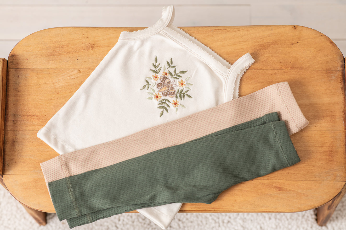T-shirt with straps and embroidery