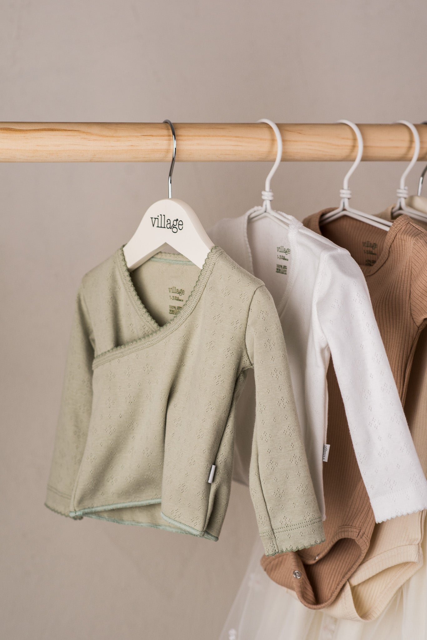 Long-sleeved shirt