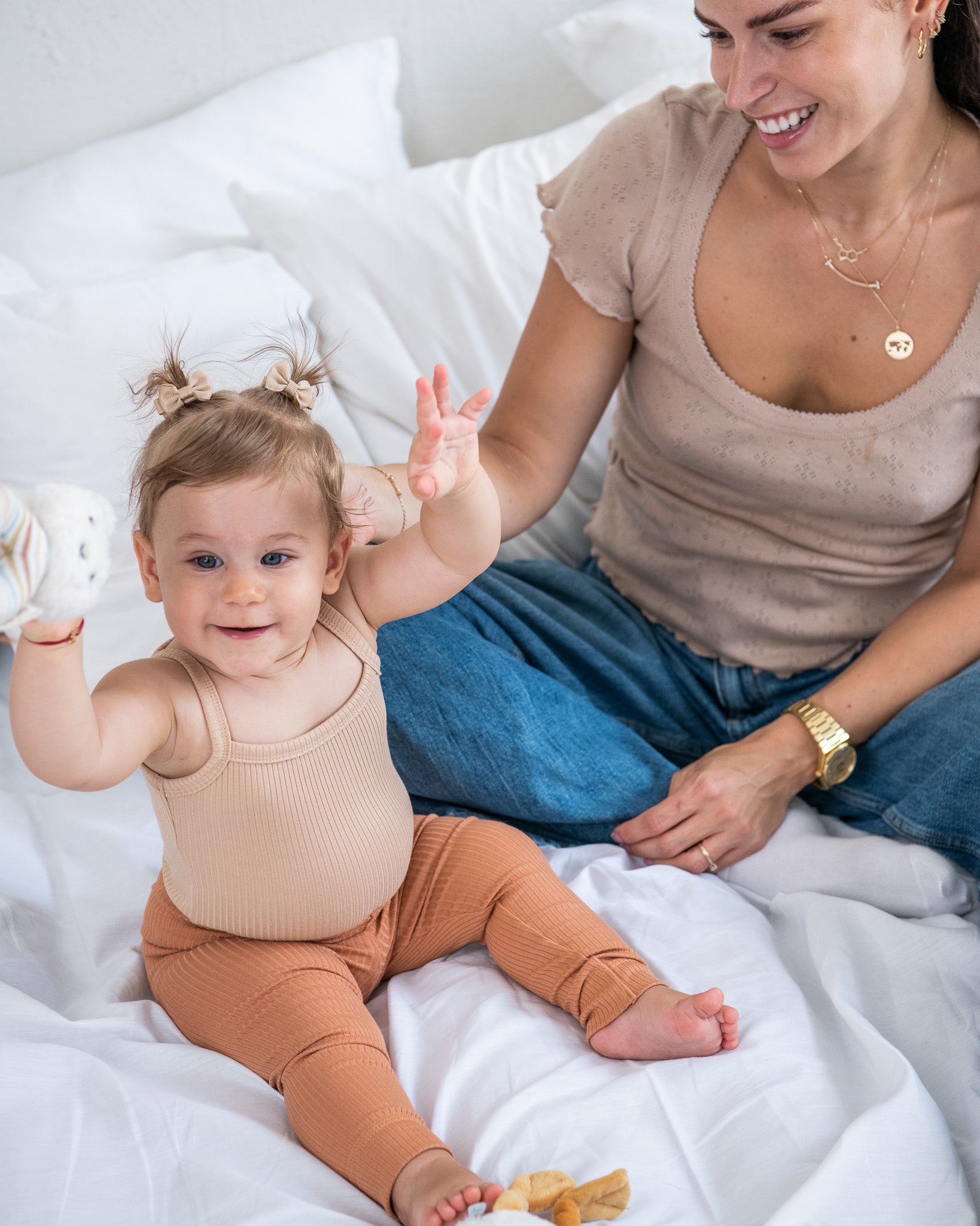 Rebrasti bodi na bretele- oker