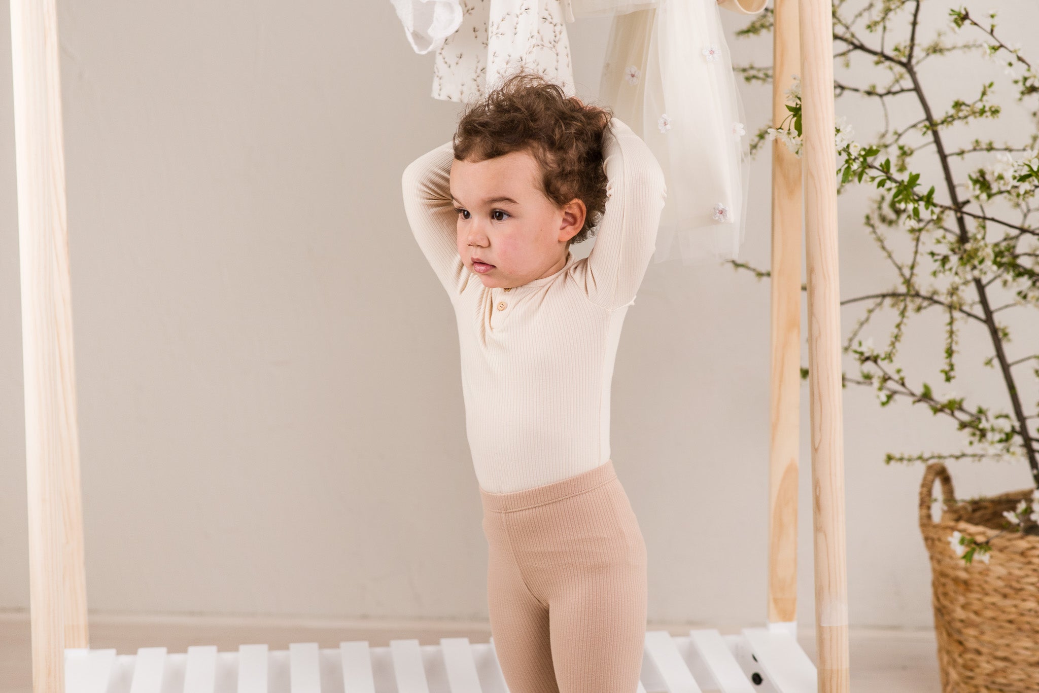 Ribbed bodysuit with long sleeves - cream