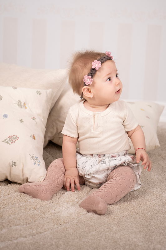 Short-sleeved bodysuit