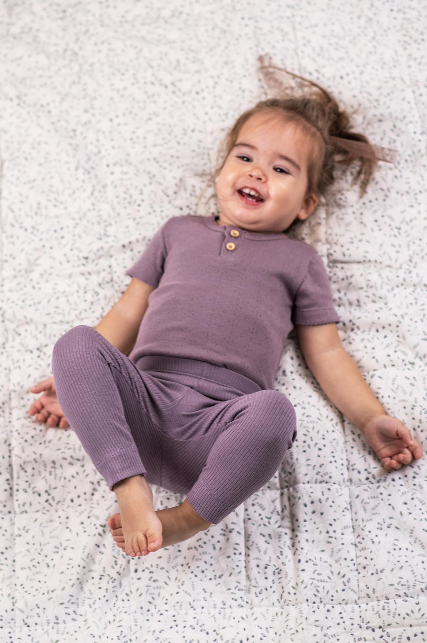 Short-sleeved bodysuit