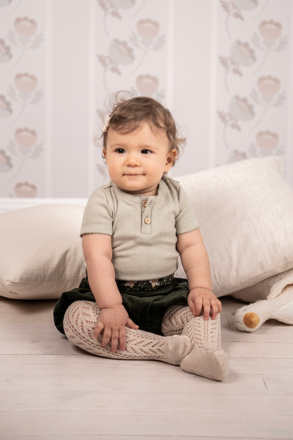 Short-sleeved bodysuit