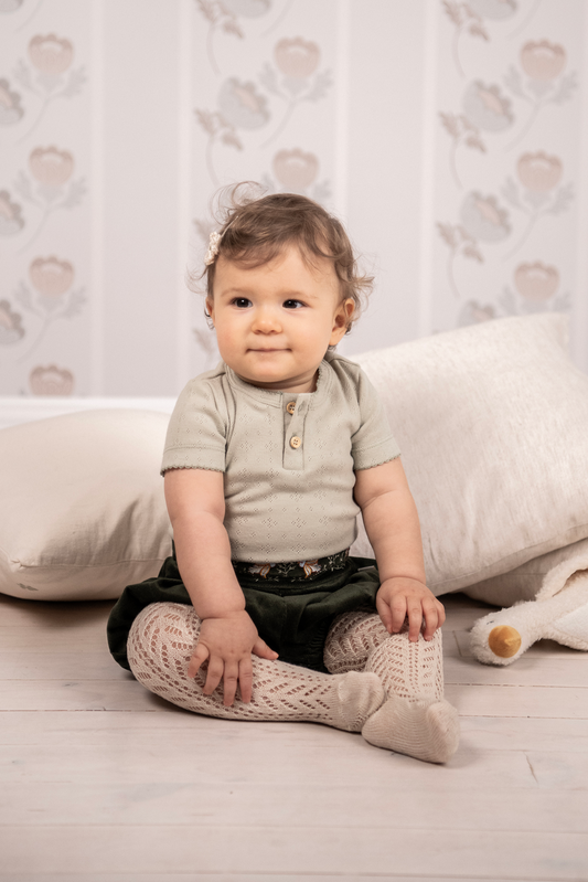 Short-sleeved bodysuit