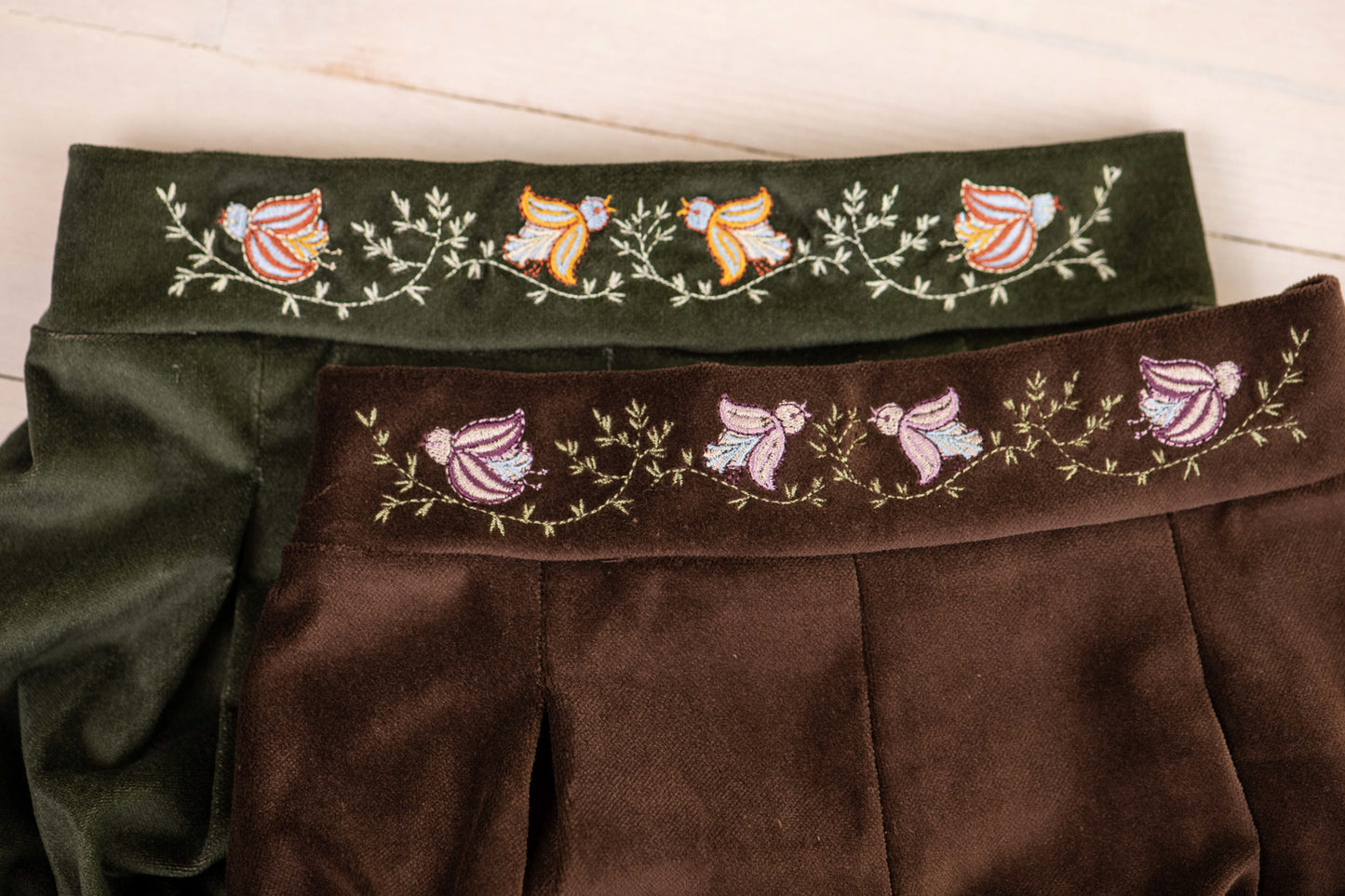 Plush shorts - brown