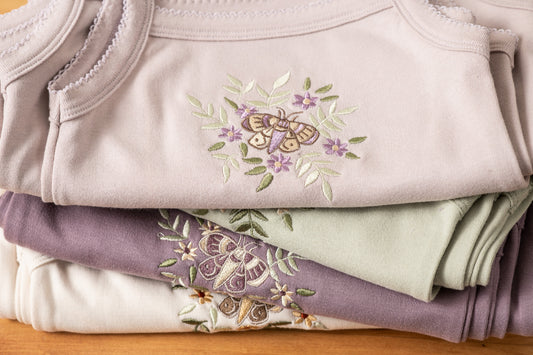 T-shirt with straps and embroidery